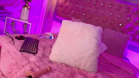 Myla  online show from 05/22/26, 04:52