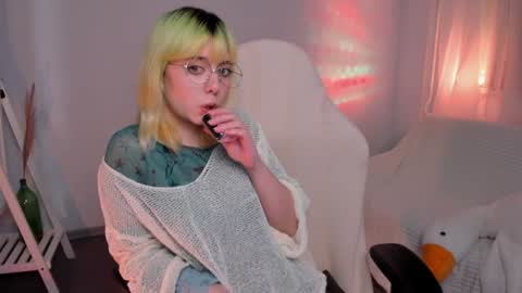 Snapshot of mylaweb chatting on 12/09/24, 02:45 MylaFlores online show from 12/09/24, 02:45