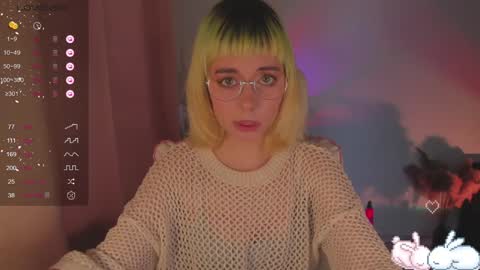 Snapshot of mylaweb chatting on 12/18/24, 08:42 MylaFlores online show from 12/18/24, 08:42