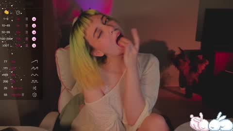 Snapshot of mylaweb chatting on 12/20/24, 04:31 MylaFlores online show from 12/20/24, 04:31