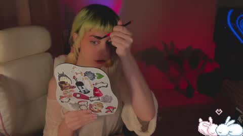 Snapshot of mylaweb chatting on 12/22/24, 08:05 MylaFlores online show from 12/22/24, 08:05