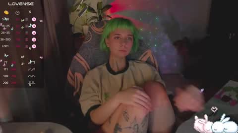 Snapshot of mylaweb chatting on 02/16/25, 02:31 MylaFlores online show from 02/16/25, 02:31