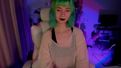 Snapshot of mylaweb chatting on 10/04/25, 01:58 MylaFlores online show from 10/04/25, 01:58