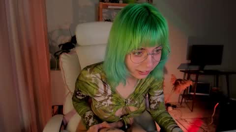 Snapshot of mylaweb chatting on 10/09/25, 03:15 MylaFlores online show from 10/09/25, 03:15