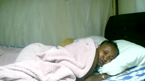 Snapshot of mylindasweet chatting on 01/22/25, 12:27 linda online show from 01/22/25, 12:27