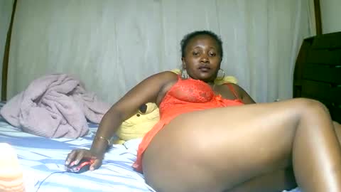 Snapshot of mylindasweet chatting on 01/26/25, 02:41 linda online show from 01/26/25, 02:41