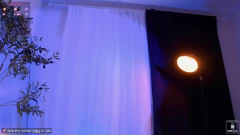 Snapshot of myliss chatting on 03/06/25, 07:32 Liss Next stream December1 online show from 03/06/25, 07:32