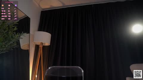 Snapshot of myliss chatting on 09/15/25, 03:56 Liss Next stream December1 online show from 09/15/25, 03:56