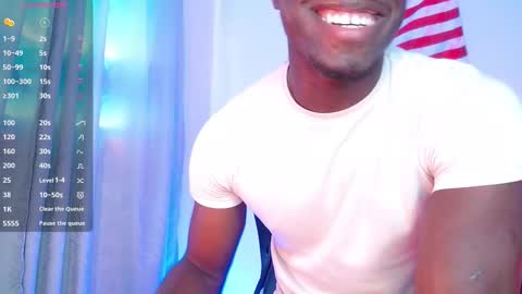 Snapshot of mylowallacee chatting on 12/02/25, 07:53 Mylo Wallace online show from 12/02/25, 07:53