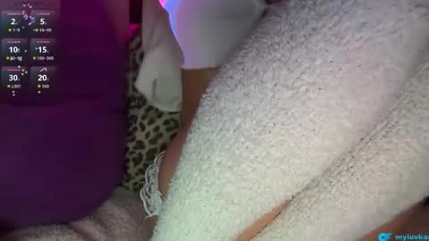 myluvekai online show from 12/04/25, 05:43