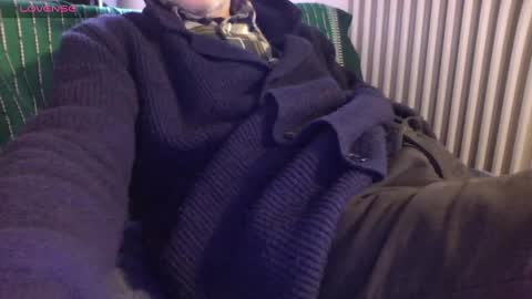 Bi sexy guy lovense hush is on private is open or password show tip if you like. online show from 03/01/25, 07:08