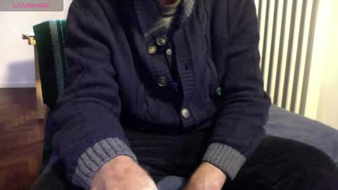 Bi sexy guy lovense hush is on private is open or password show tip if you like. online show from 11/21/25, 08:02