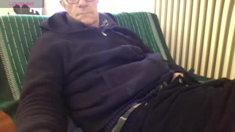 Bi sexy guy lovense hush is on private is open or password show tip if you like. online show from 02/17/26, 10:56