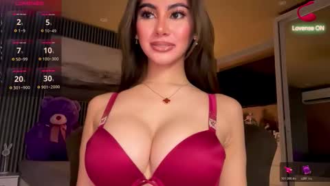 Snapshot of mynameisblair chatting on 10/29/25, 03:31 BLAIR online show from 10/29/25, 03:31