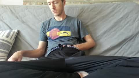 Felt like showing off online show from 11/03/25, 04:30