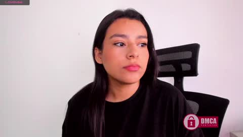 Snapshot of mypretty_isabella chatting on 01/09/25, 11:25 Bella online show from 01/09/25, 11:25