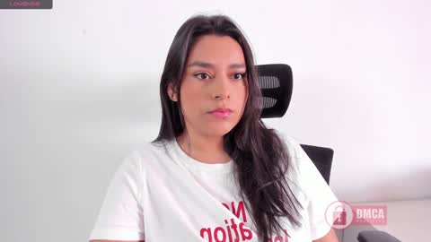 Snapshot of mypretty_isabella chatting on 01/30/25, 02:25 Bella online show from 01/30/25, 02:25