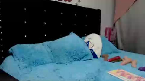 Snapshot of myrandafliiers chatting on 03/05/26, 02:07 myranda online show from 03/05/26, 02:07