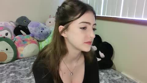 myrawood online show from 03/23/26, 12:25