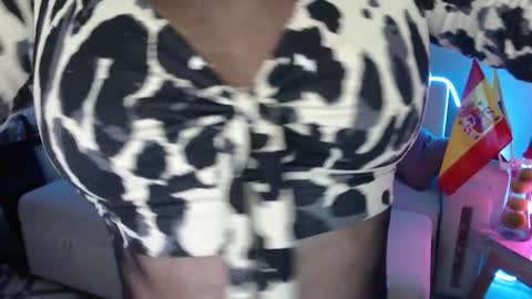 Myrna Sessions online show from 01/28/25, 02:21