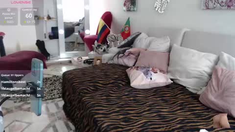 Myrna Sessions online show from 09/14/25, 07:46