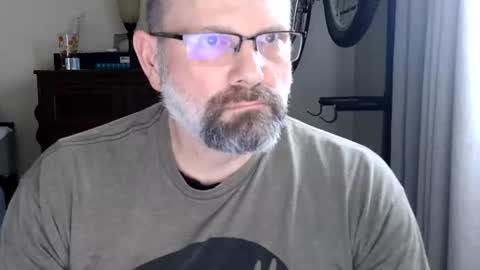 Snapshot of mysecretaccount0311_bravo chatting on 04/12/26, 10:04 Just hanging out - No pressure online show from 04/12/26, 10:04