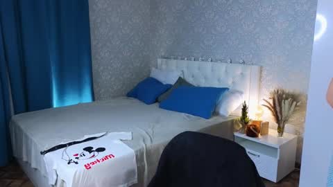 Mickey online show from 01/15/25, 01:34