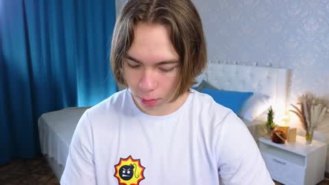 Mickey online show from 01/22/25, 01:10