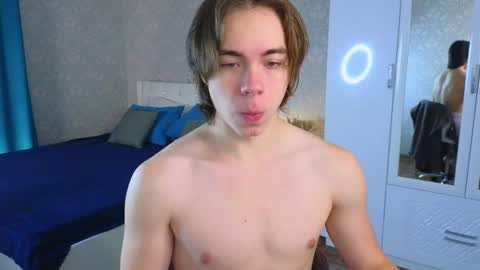 Mickey online show from 03/08/25, 02:55