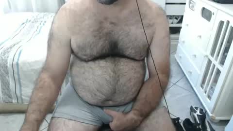 Snapshot of mysterbearmg chatting on 04/19/26, 07:05 mysterbearmg online show from 04/19/26, 07:05