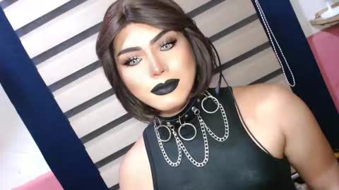 Snapshot of mysterious_diva chatting on 05/21/26, 03:30 SUPPORT GODDESS TRISHA AND DONT FORGET TO FOLLOW ME online show from 05/21/26, 03:30