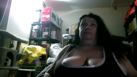 Snapshot of mysteriouswoman18 chatting on 07/27/26, 01:45 mysteriouswoman18 online show from 07/27/26, 01:45