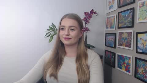 Erica online show from 12/03/24, 04:17