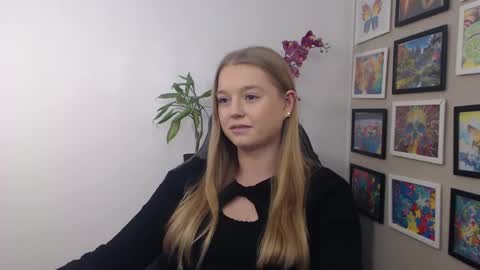 Erica online show from 12/05/24, 12:11