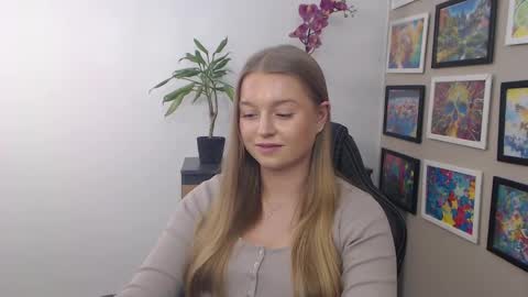 Erica online show from 01/15/25, 12:36