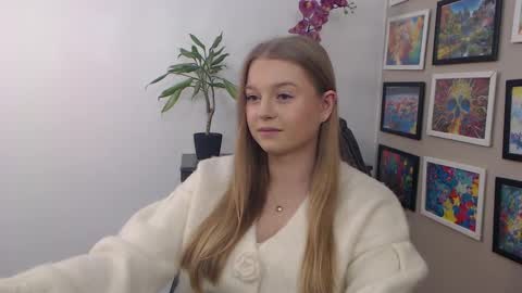 Erica online show from 01/31/25, 11:56