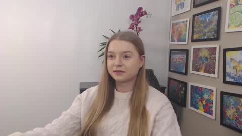 Erica online show from 02/12/25, 07:44