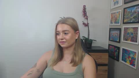 Erica online show from 09/12/25, 07:30