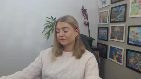 Erica online show from 10/27/25, 08:40