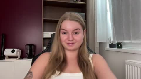 Erica online show from 07/22/26, 11:24