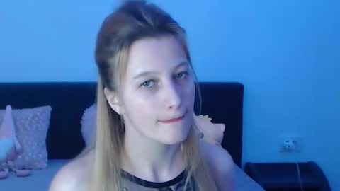 Mystery Girl online show from 03/26/26, 01:38