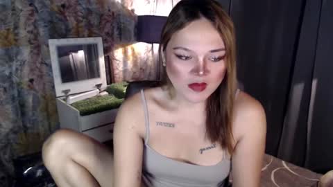 Snapshot of mysteryman_xxx chatting on 02/04/25, 04:48 UR GIRL NEXTDOOR online show from 02/04/25, 04:48