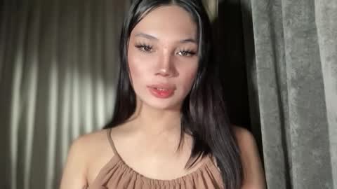 UR GIRL NEXTDOOR online show from 02/08/26, 04:49