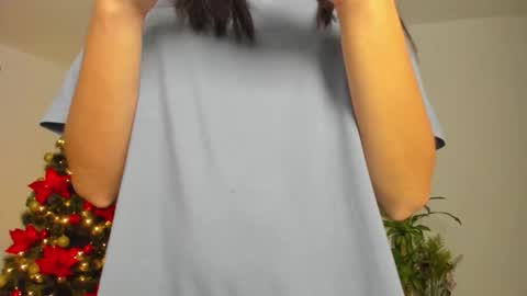 Elena online show from 12/15/25, 12:48