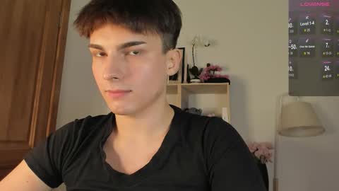 Snapshot of mystic_evan chatting on 01/12/26, 12:32 Evan Brown online show from 01/12/26, 12:32