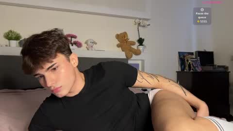 Snapshot of mystic_evan chatting on 04/18/26, 05:17 Evan Brown online show from 04/18/26, 05:17