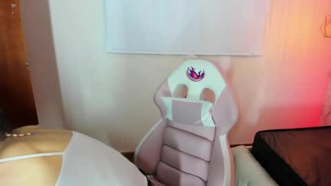 mystical_meteor online show from 05/17/26, 06:37