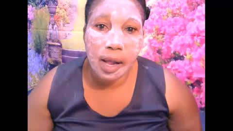 Snapshot of mysticebony18 chatting on 01/27/25, 11:43 mysticebony18 online show from 01/27/25, 11:43