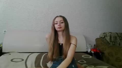 Snapshot of mysticglimmer chatting on 11/26/25, 10:49 Anika online show from 11/26/25, 10:49