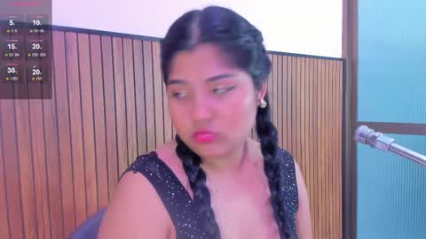 Snapshot of mysticlatina chatting on 10/01/25, 12:00 mysti online show from 10/01/25, 12:00